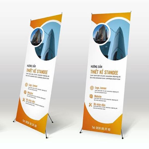 Standee